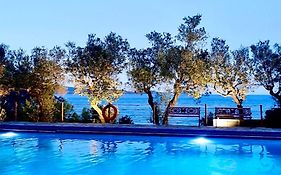 Douka Sea Front Residencies
